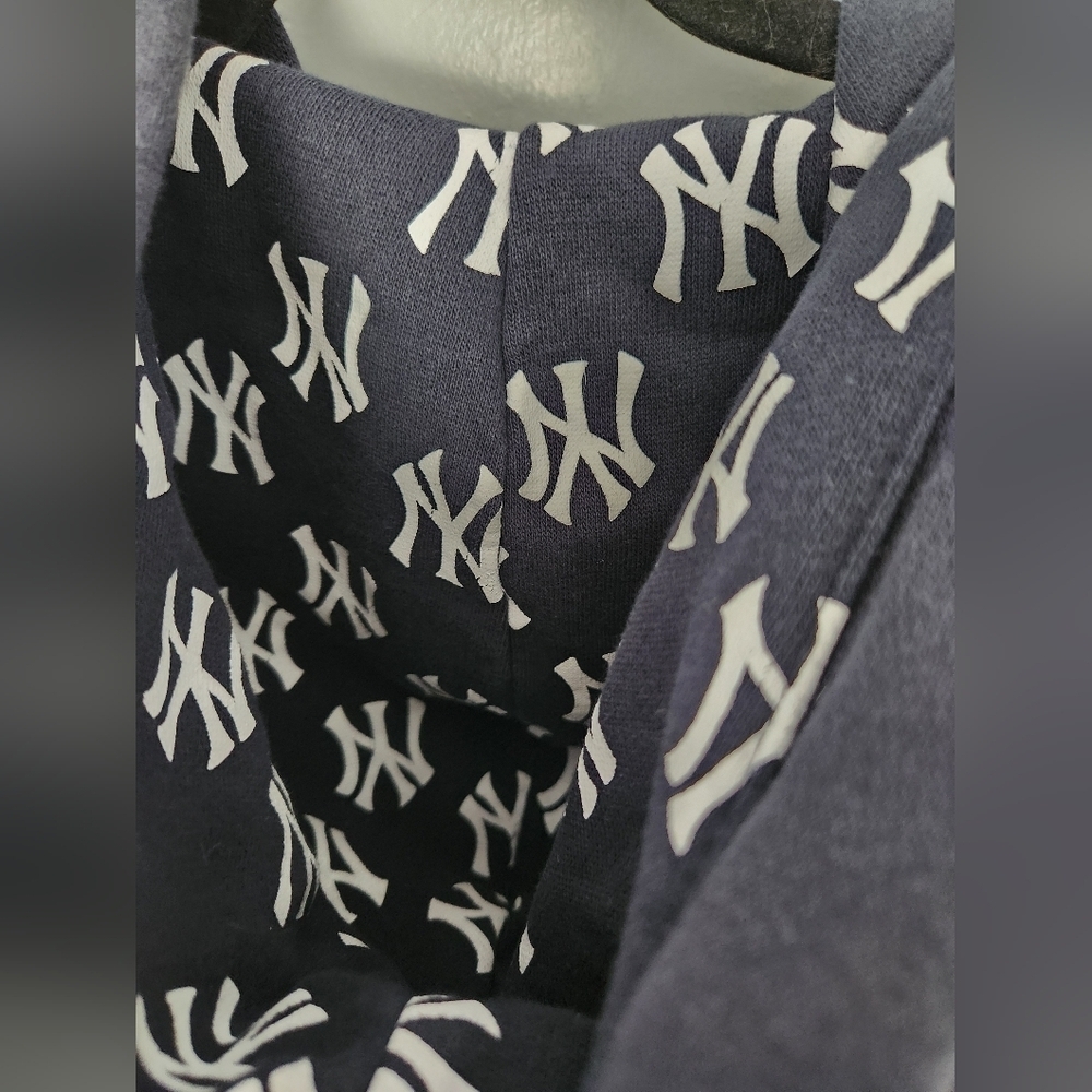 New York Yankees Embroidered Printed Hood Zip Up XL - Picture 4 of 7